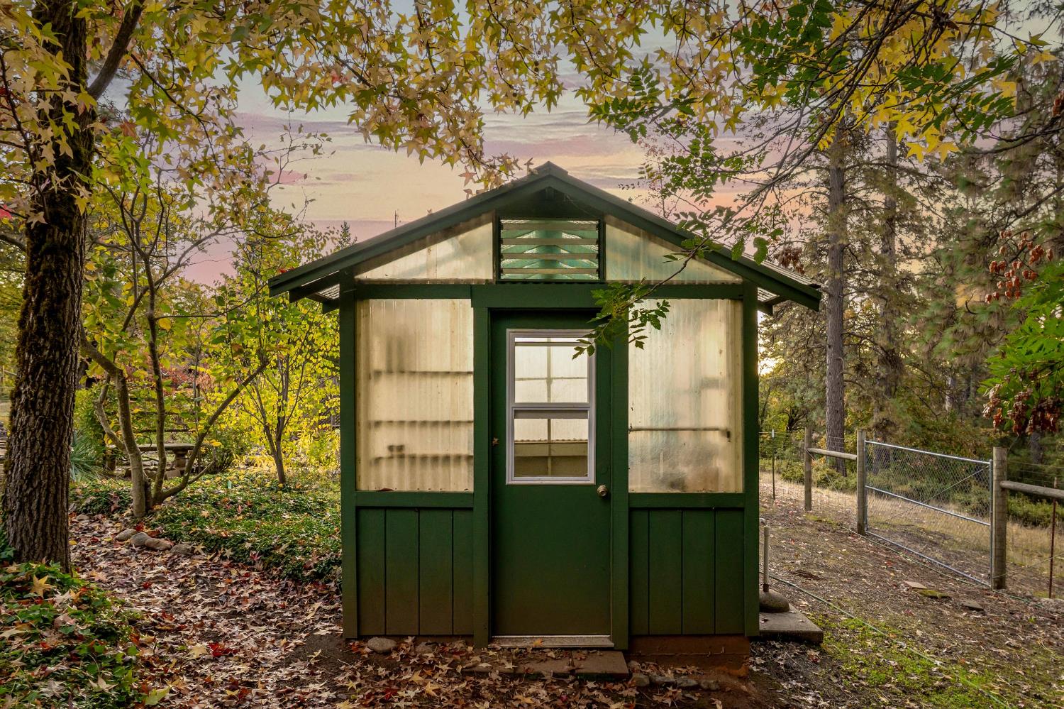19595 Bow Valley Road Grass Valley, CA 95945 - Photo 63 of 84 Greenhouse