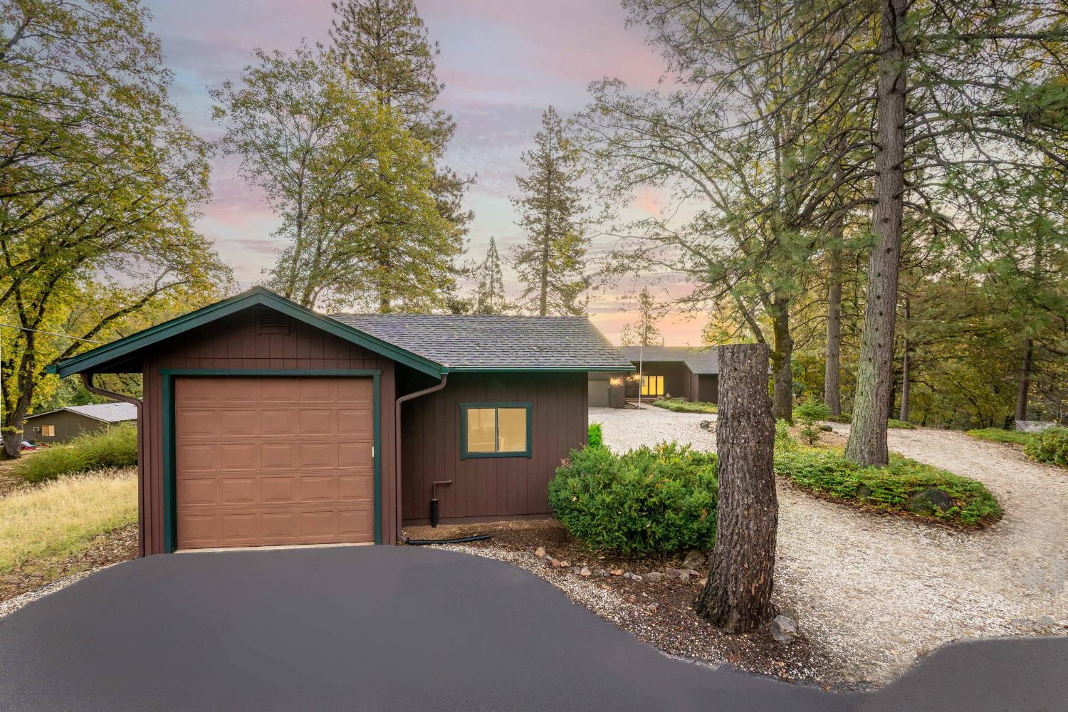 19595 Bow Valley Road Grass Valley, CA 95945 - Photo 80 of 84 RV Storage