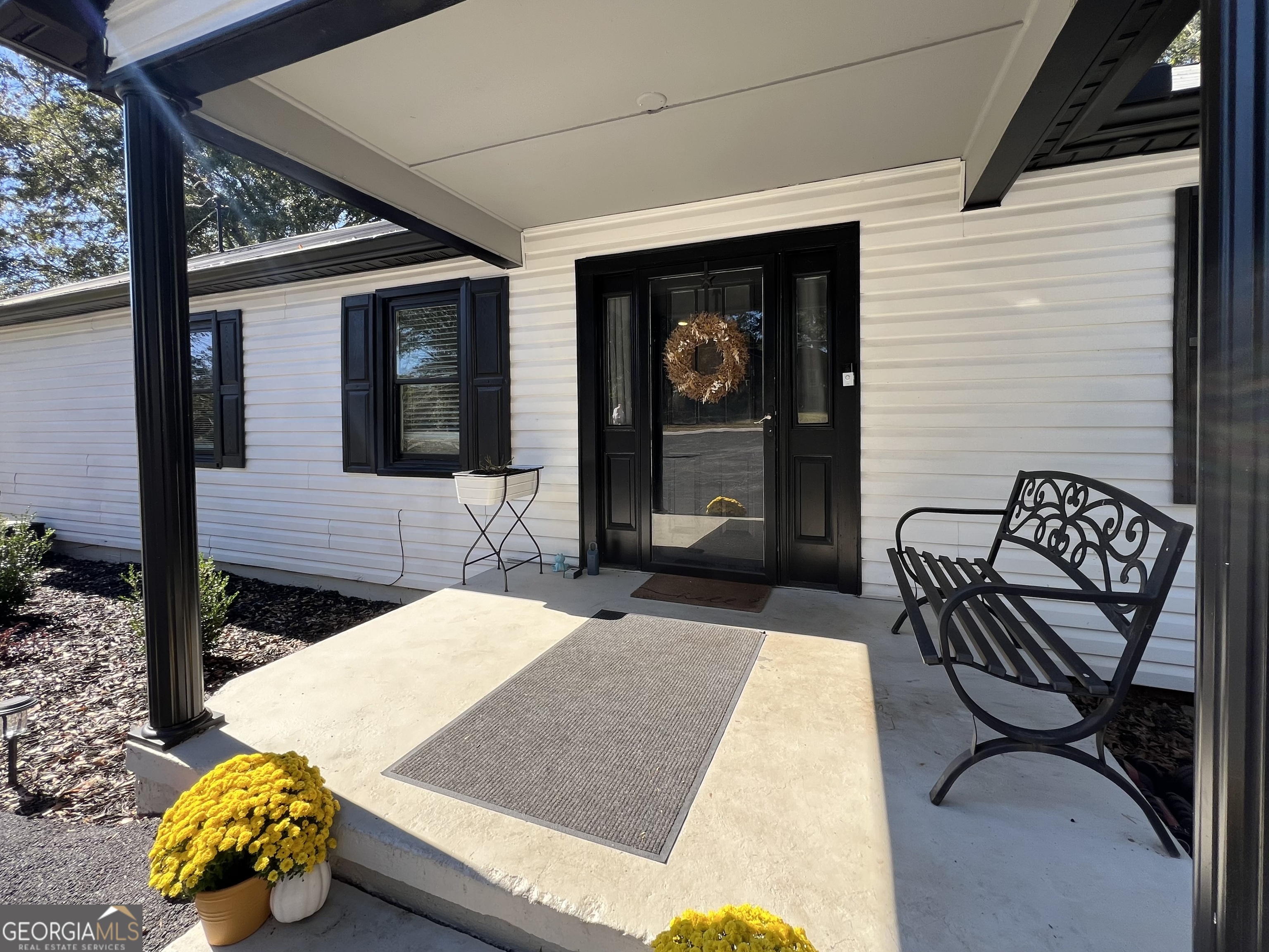 554 Spring Street Commerce, GA 30529 - Photo 6 of 58