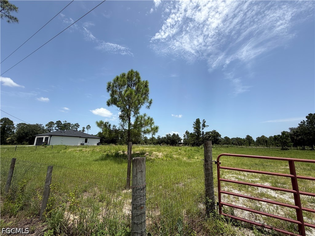 7932 3rd Terrace LaBelle, FL 33935 - Photo 3 of 6