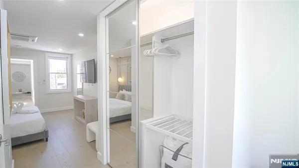 $5,500 | 268 Old River Road, Unit 2A, Edgewater, NJ 07020