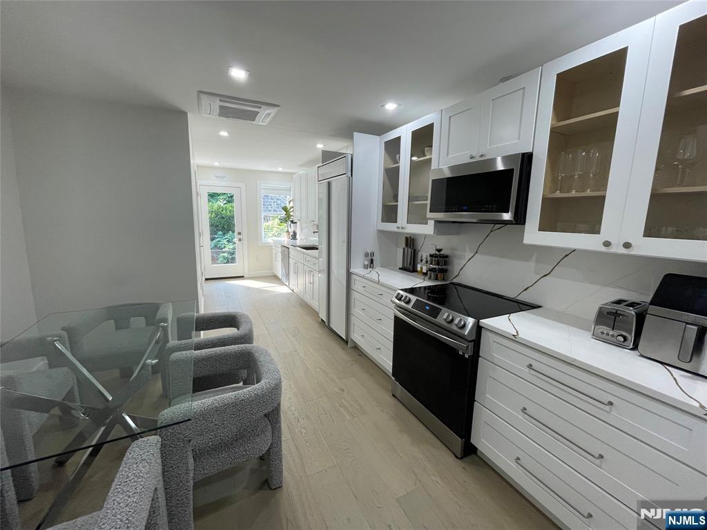 268 Old River Road, Unit 2A Edgewater, NJ 07020 - Photo 2 of 17