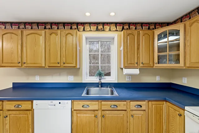 $419,900 | 1260 Highway 12, Groton, CT 06340