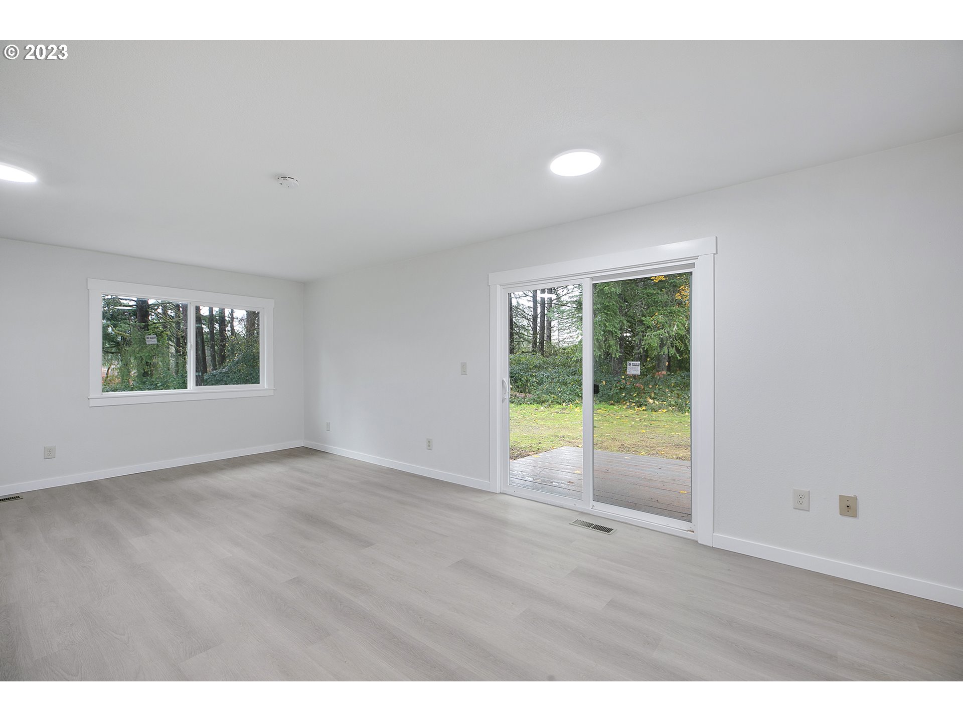 25331 South Larkin Road Beavercreek, OR 97004 - Photo 23 of 44 a view of an empty room with a window