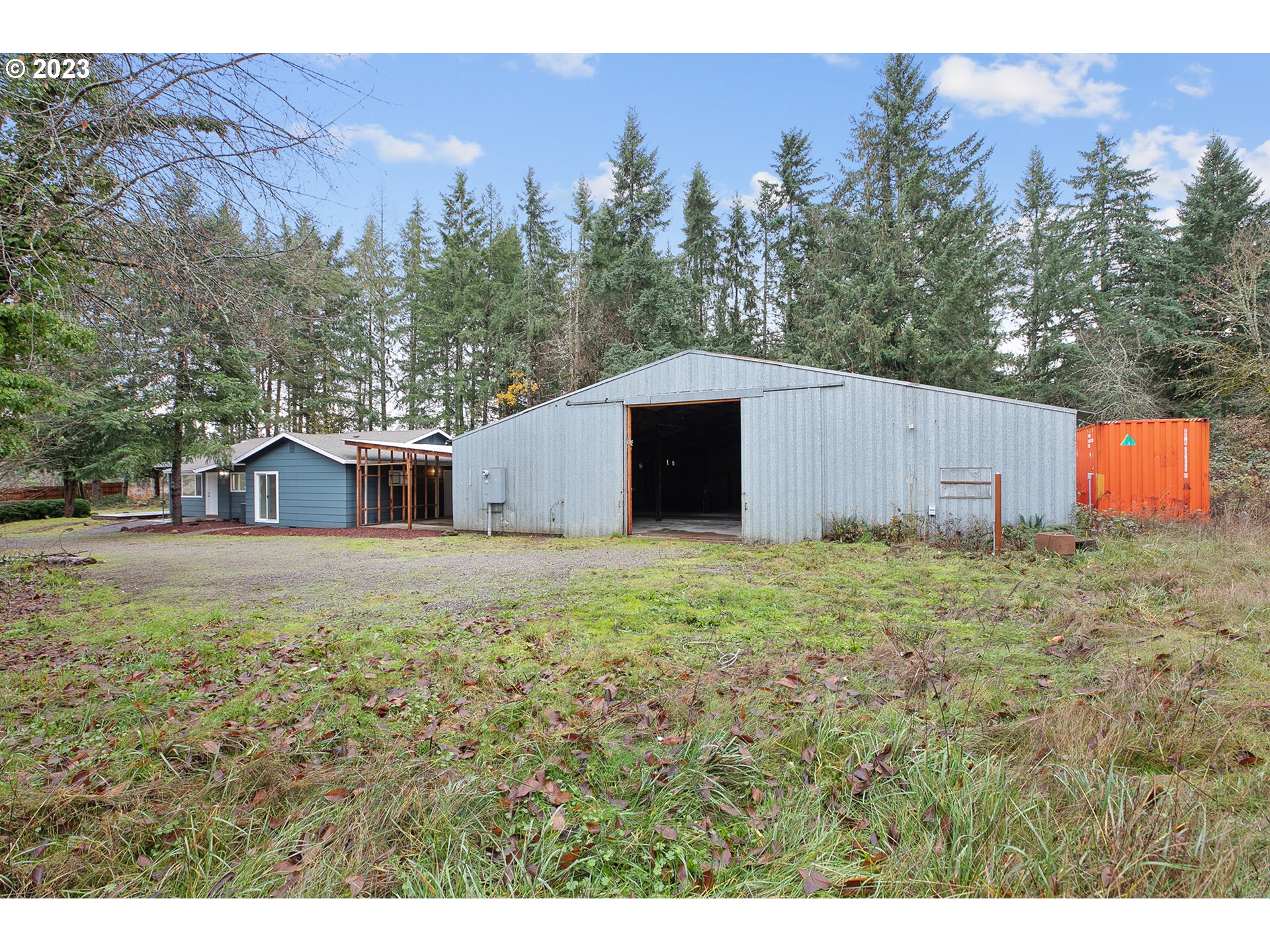 25331 South Larkin Road Beavercreek, OR 97004 - Photo 35 of 44 a view of a house with a yard