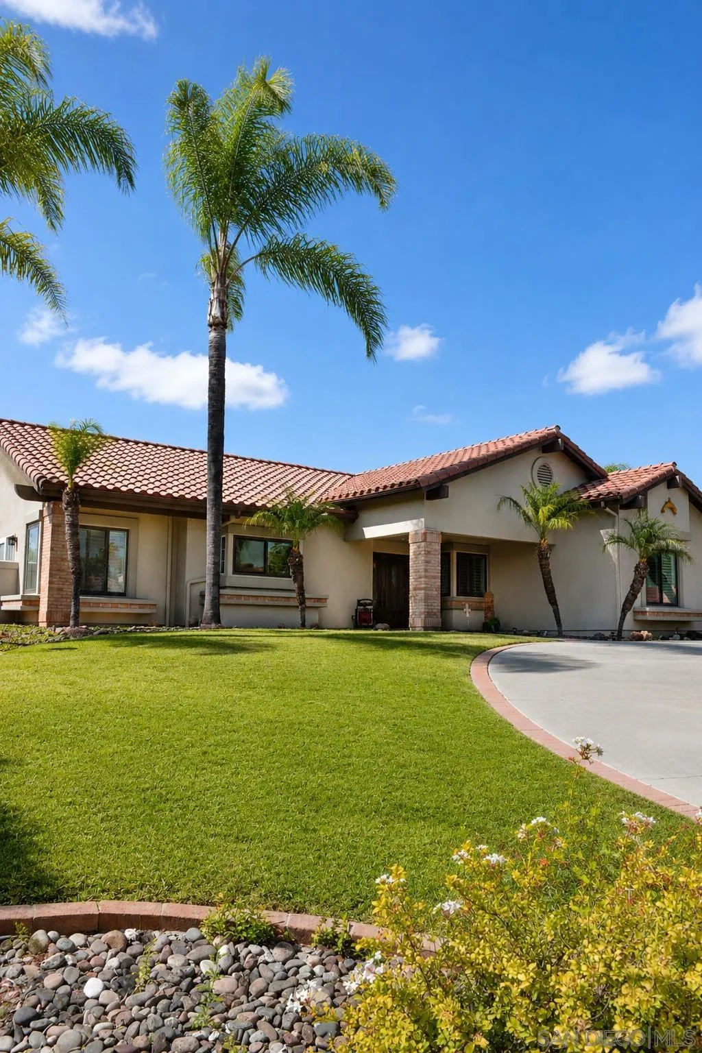 12834 Rockwell Court Poway, CA 92064 - Photo 2 of 37