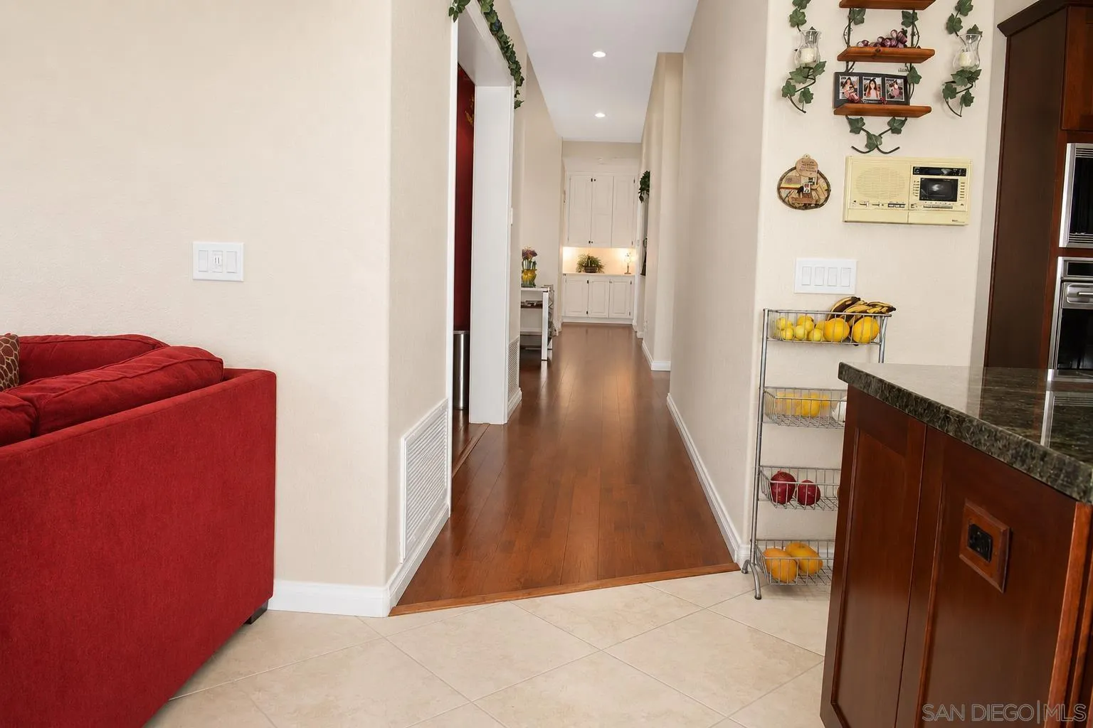 12834 Rockwell Court Poway, CA 92064 - Photo 9 of 37