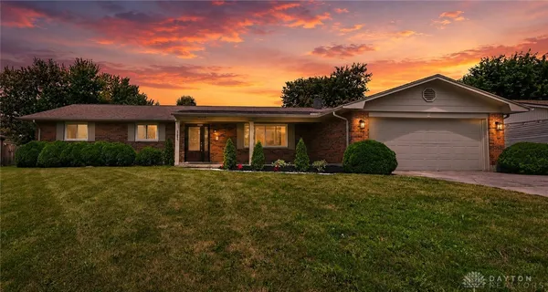 $344,900 | 2285 El Cid Drive, Beavercreek, OH 45431