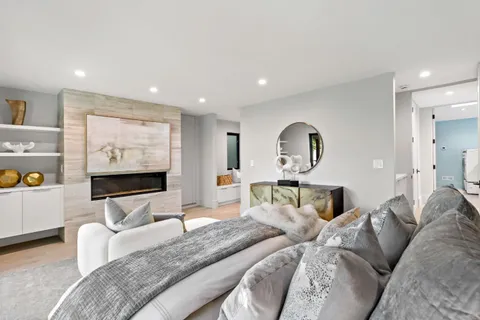 $4,795,000 | 8 Hawkview Street, Portola Valley, CA 94028