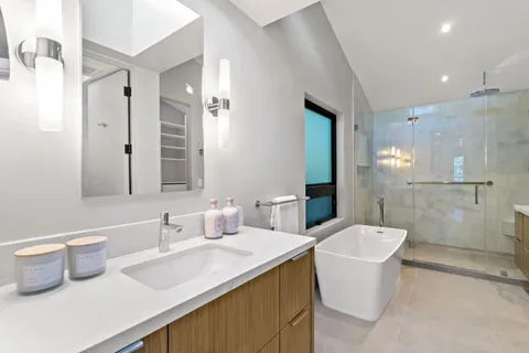 $4,795,000 | 8 Hawkview Street, Portola Valley, CA 94028