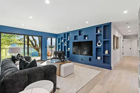 $4,795,000 | 8 Hawkview Street, Portola Valley, CA 94028