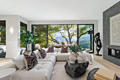 $4,795,000 | 8 Hawkview Street, Portola Valley, CA 94028