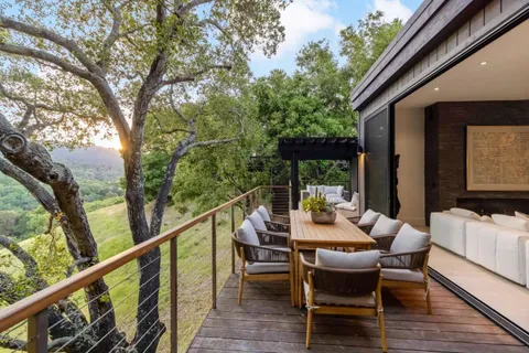 $4,795,000 | 8 Hawkview Street, Portola Valley, CA 94028