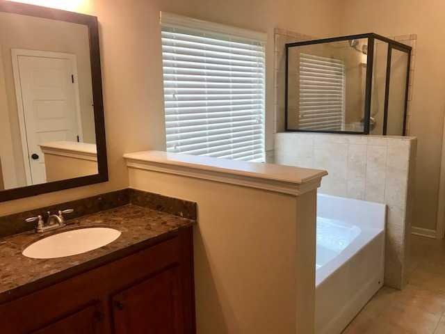 810 Rollo Domino Circle Evans, GA 30809 - Photo 19 of 30 Separate Vanities