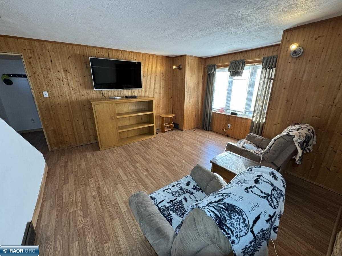 410 9th Street Southwest Chisholm, MN 55719 - Photo 19 of 45
