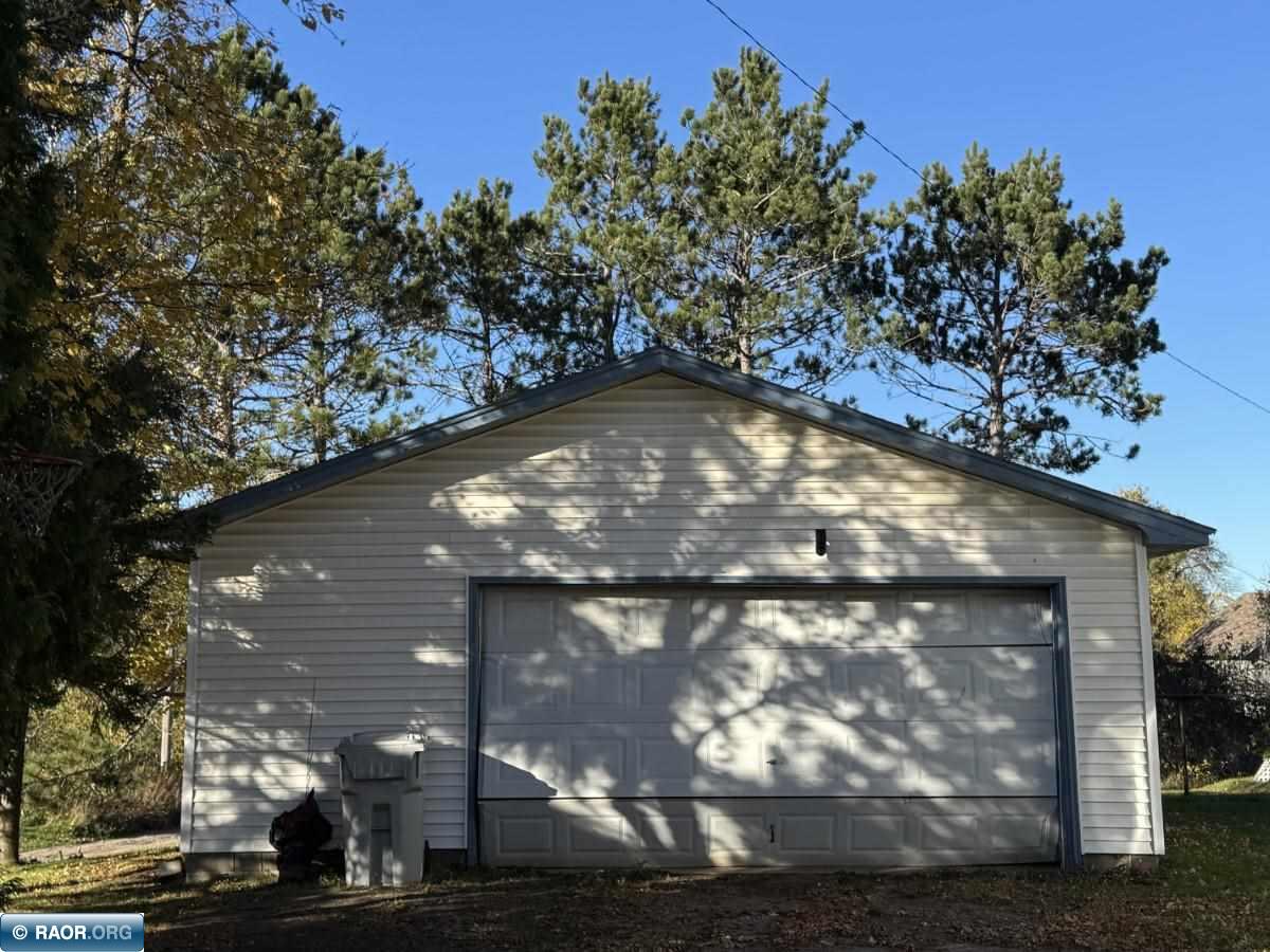 410 9th Street Southwest Chisholm, MN 55719 - Photo 4 of 45