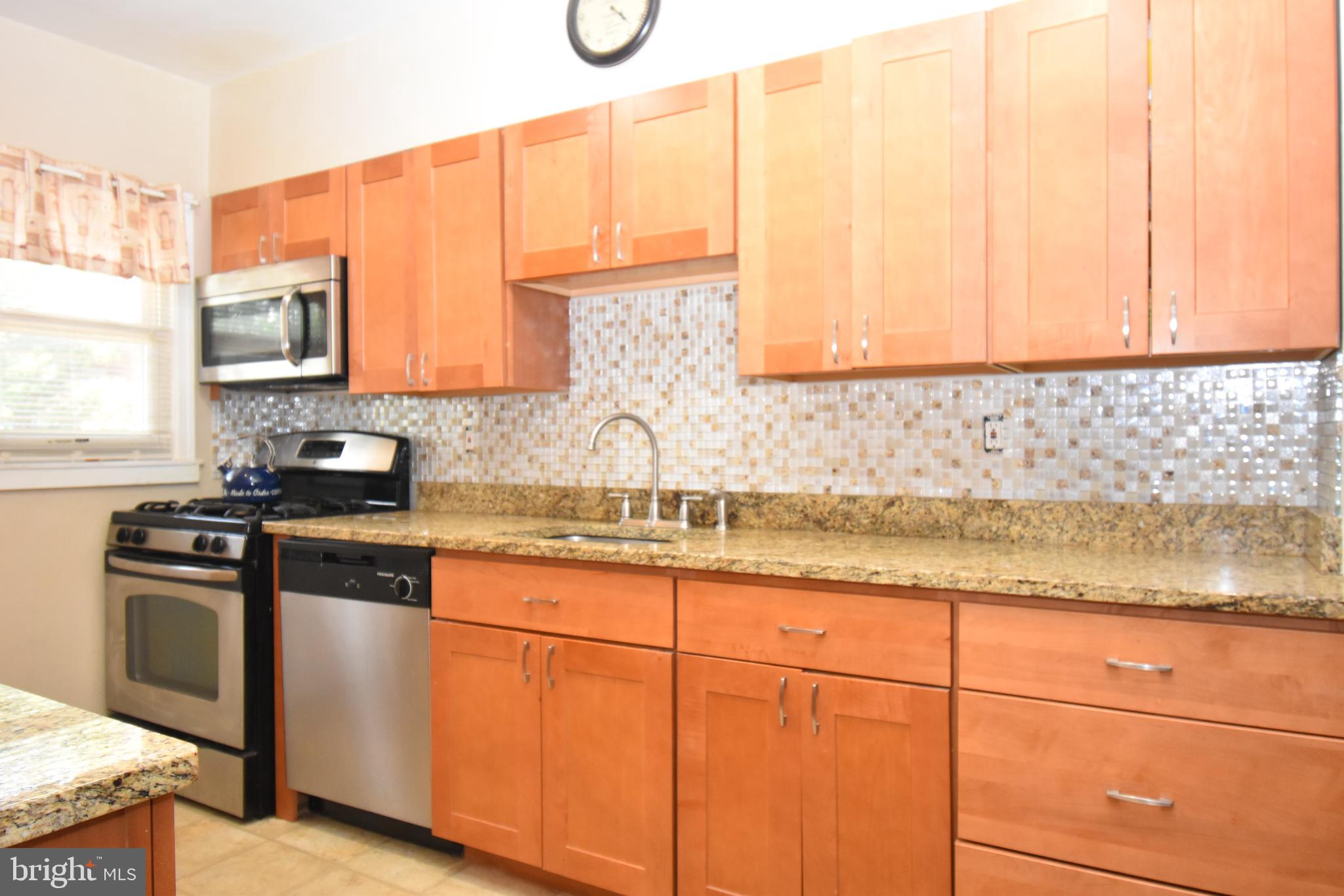 1541 Gleneagle Road Baltimore, MD 21239 - Photo 11 of 26