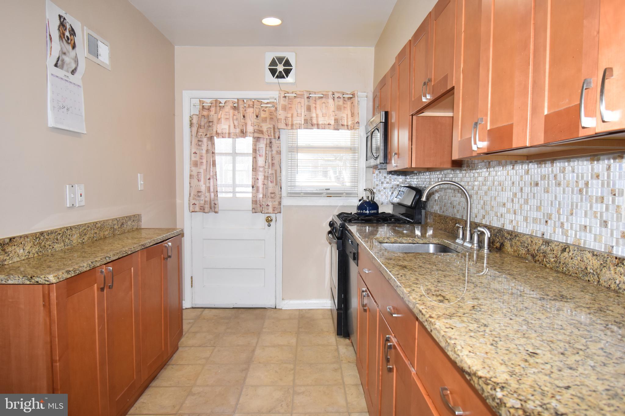 1541 Gleneagle Road Baltimore, MD 21239 - Photo 12 of 26