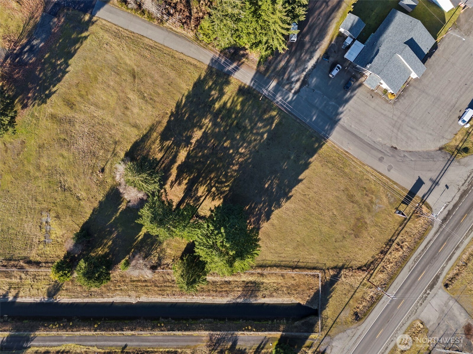1000 Us Highway Packwood, WA 98361 - Photo 4 of 13 a view of a backyard of the house