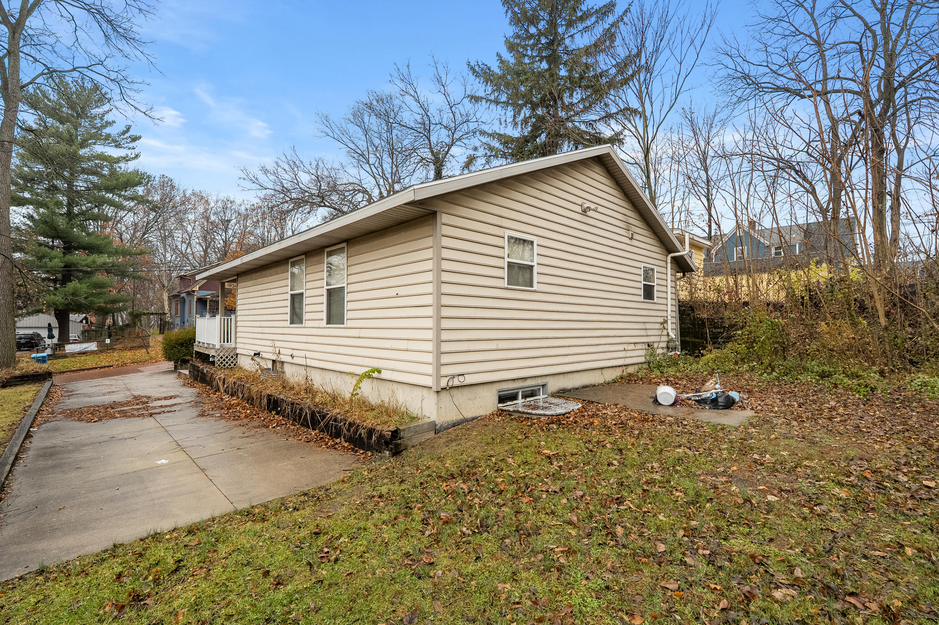 320 Phelps Avenue Kalamazoo, MI 49048 - Photo 21 of 26 Phelps Ave 320 Kalamazoo 49048-26