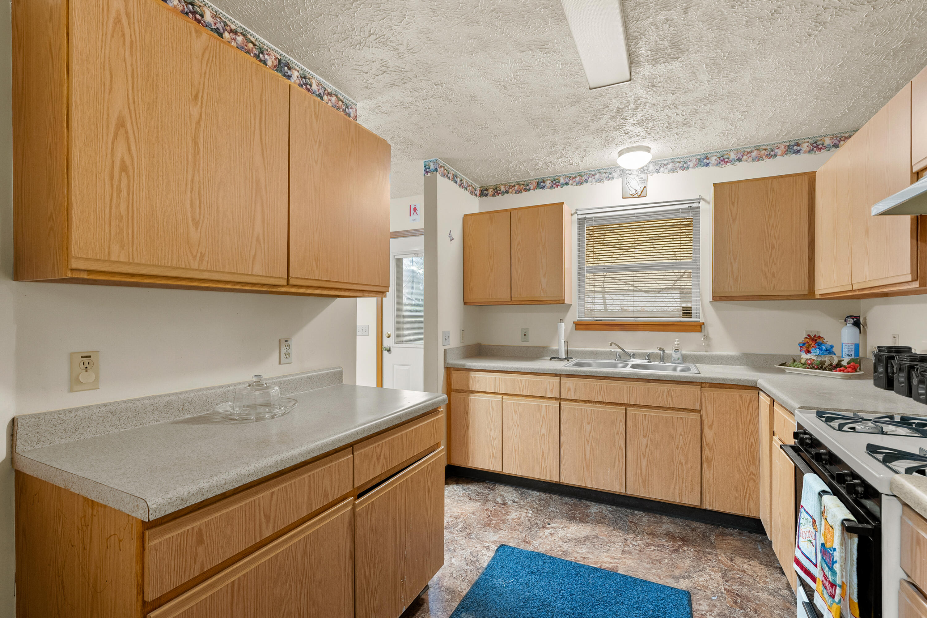 320 Phelps Avenue Kalamazoo, MI 49048 - Photo 7 of 26 Phelps Ave 320 Kalamazoo 49048-7