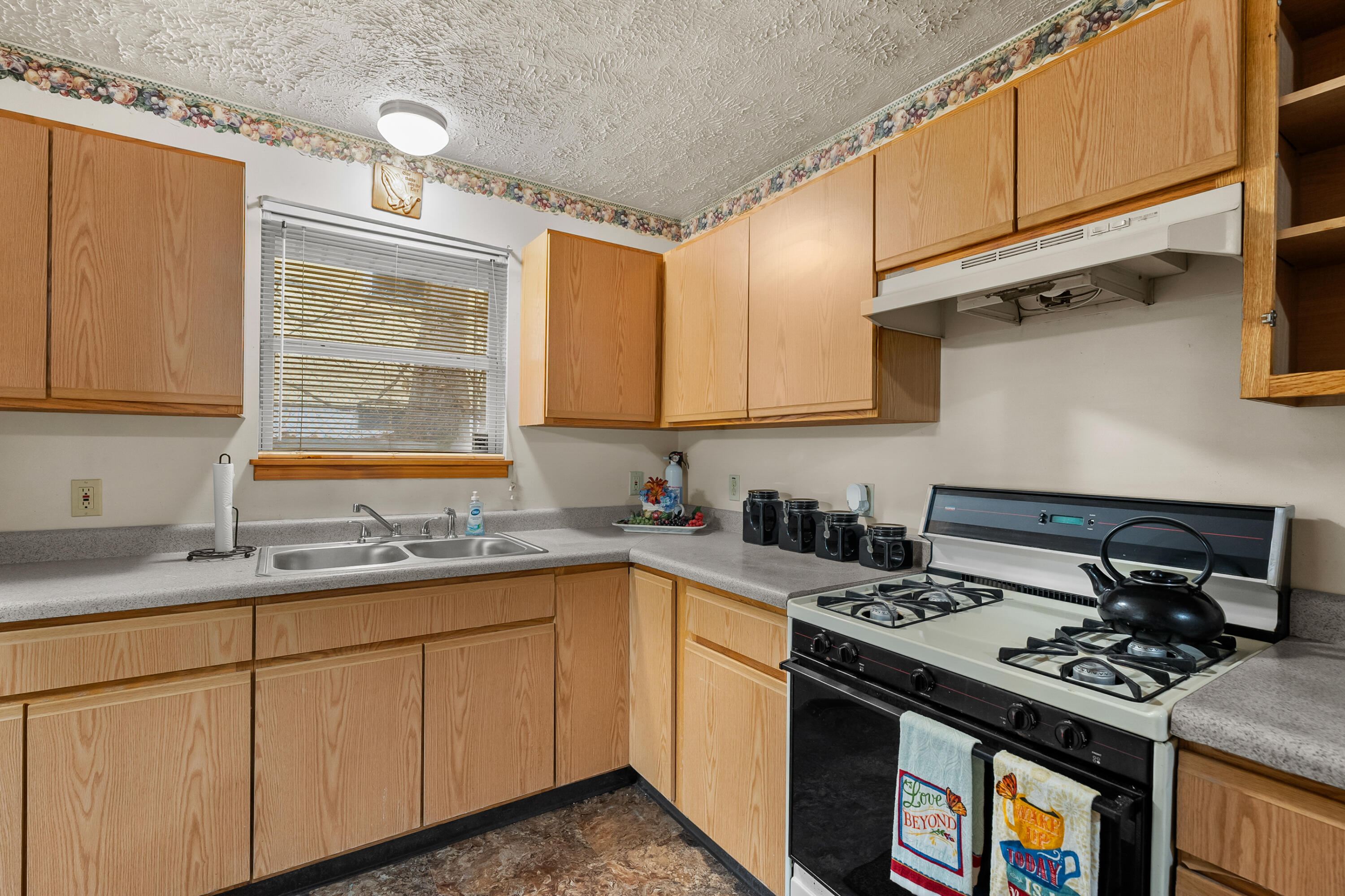 320 Phelps Avenue Kalamazoo, MI 49048 - Photo 8 of 26 Phelps Ave 320 Kalamazoo 49048-8