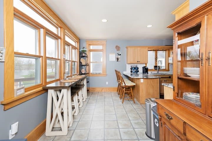 531 East Milwaukee Fort Fort Atkinson, WI 53538 - Photo 10 of 32