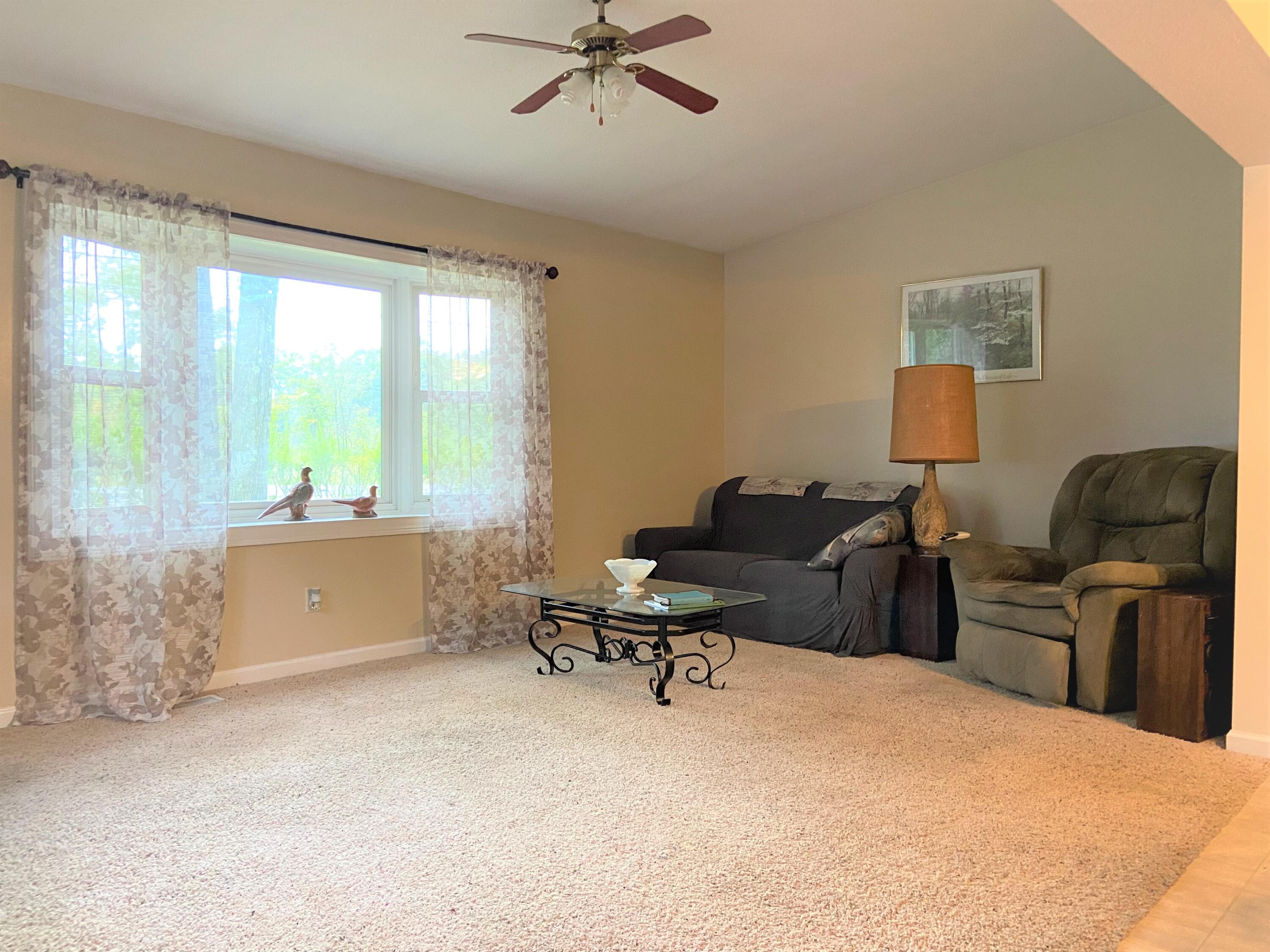 4552 West Meinert Park Road Montague, MI 49437 - Photo 4 of 16 Living Area