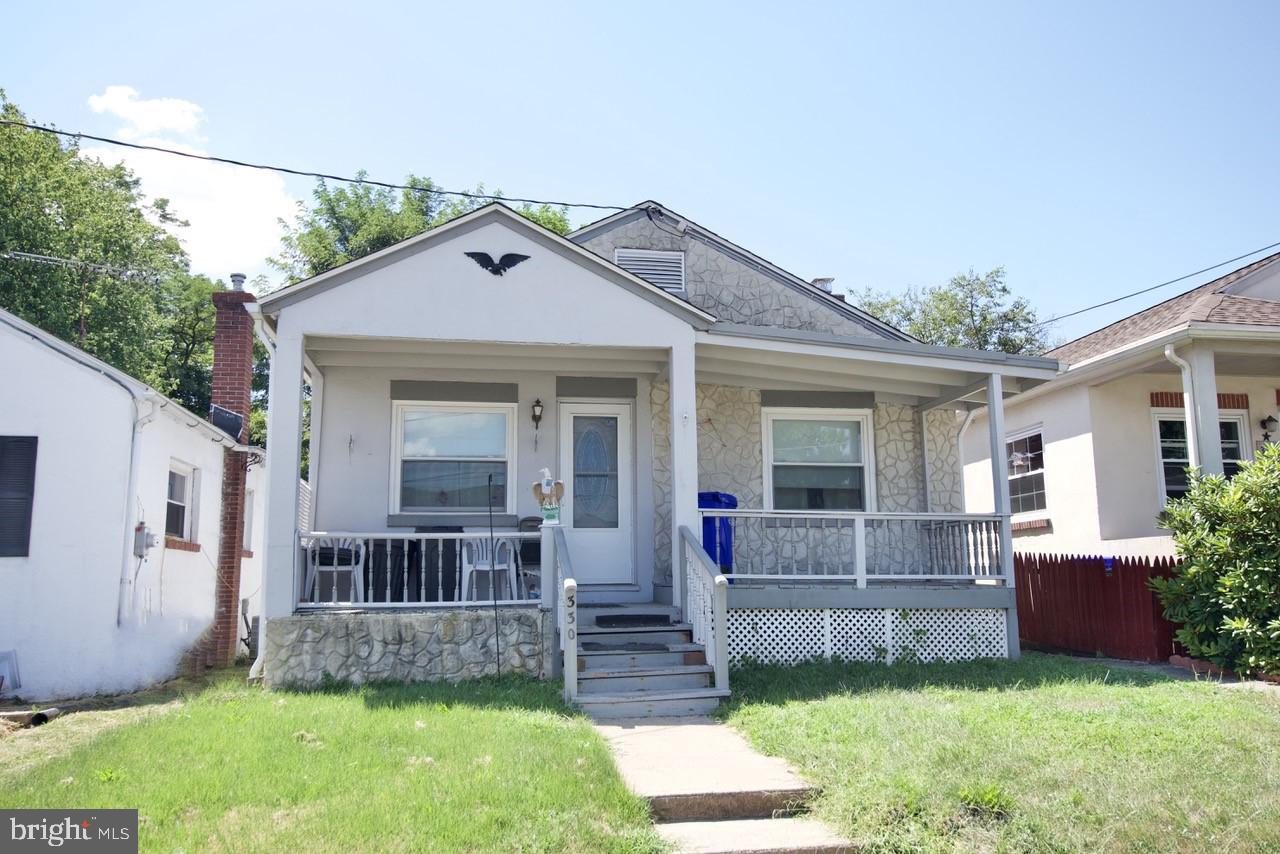 330 Cameron Street Reading, PA 19607 - Photo 1 of 12 mt