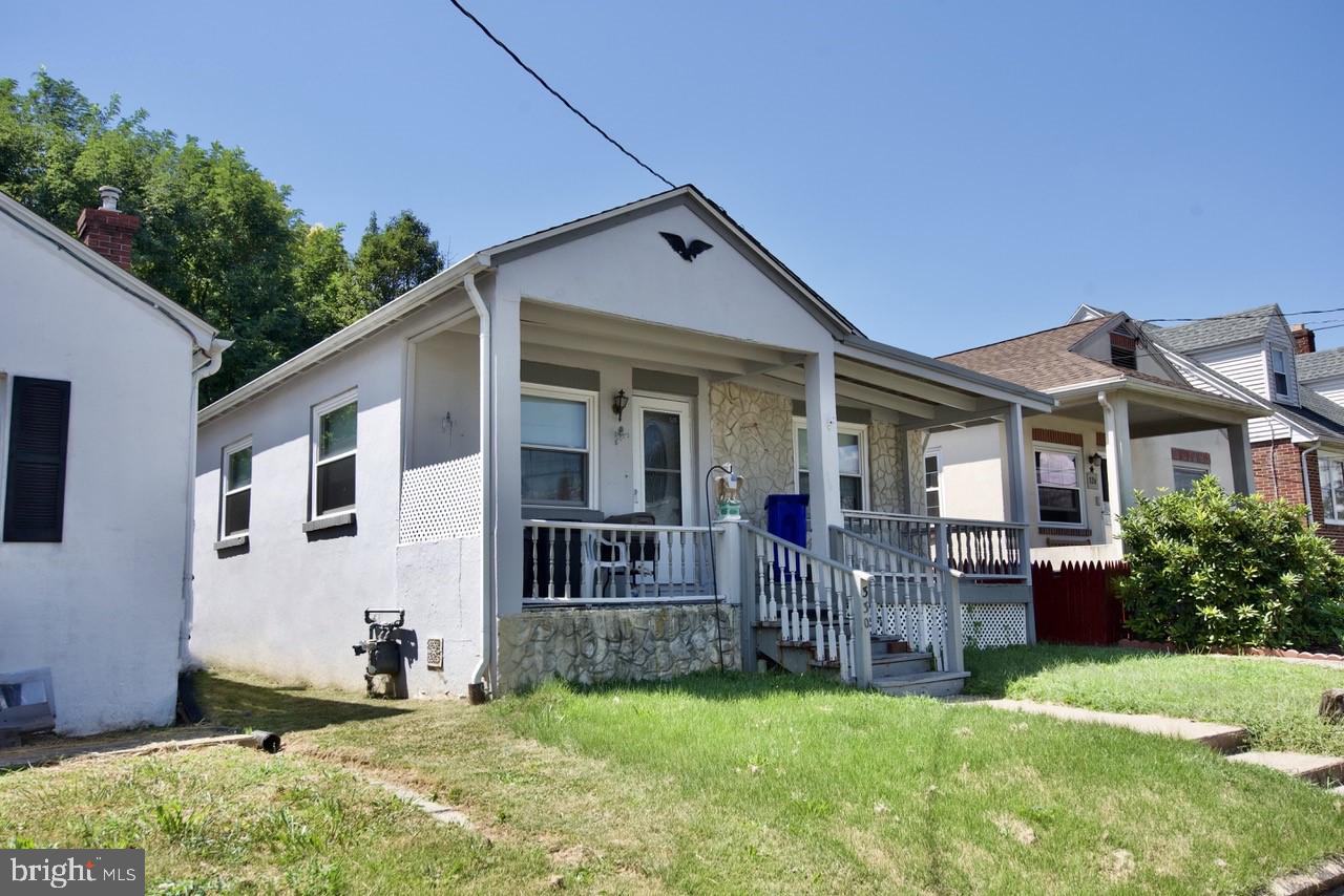 330 Cameron Street Reading, PA 19607 - Photo 2 of 12 Front of Home