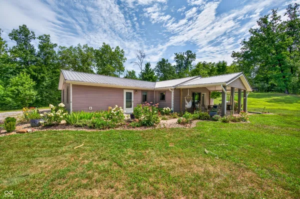 $525,000 | 7351 Homestead Road, Morgantown, IN 46160