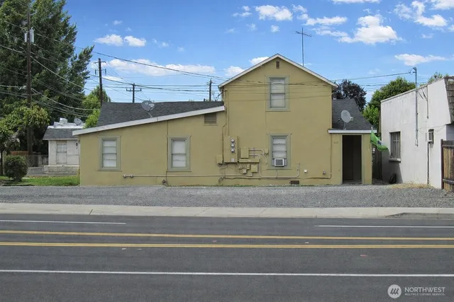 $299,950 | 40505 Basin Street Southwest, Unit 13, Ephrata, WA 98823