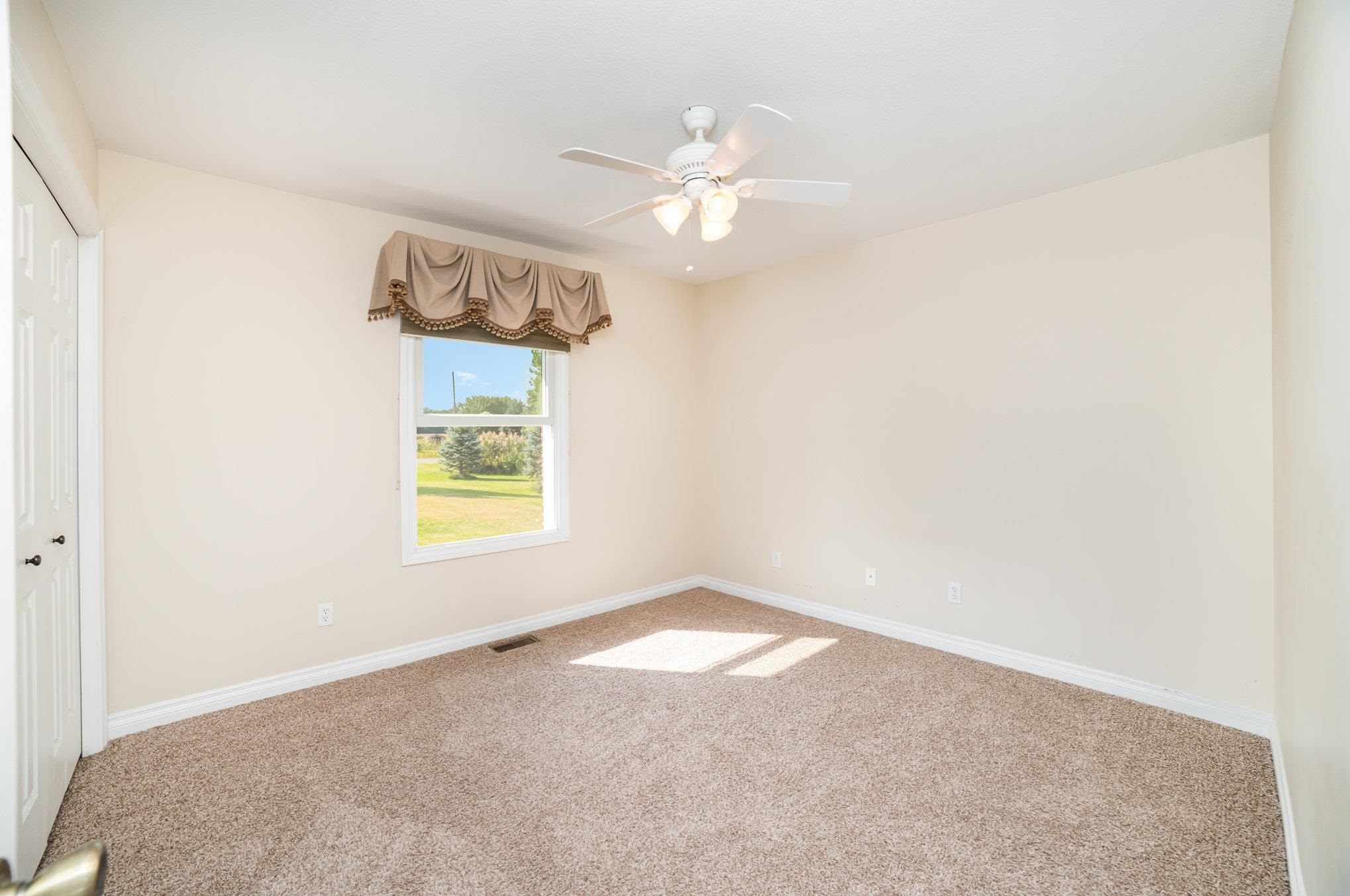 245 Delta Road Freeland, MI 48623 - Photo 23 of 34