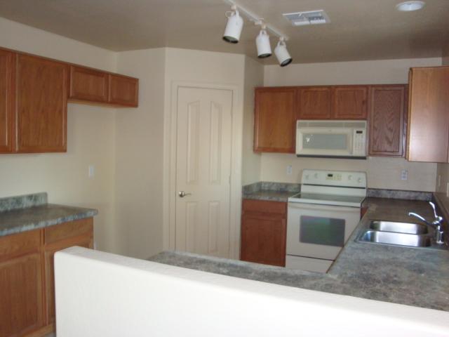 17710 West Redfield Road Surprise, AZ 85388 - Photo 5 of 10 5