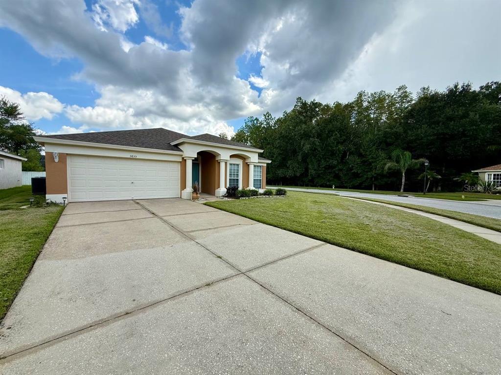 5855 Count Turf Lane Wesley Chapel, FL 33544 - Photo 2 of 40 Gallery Image 2