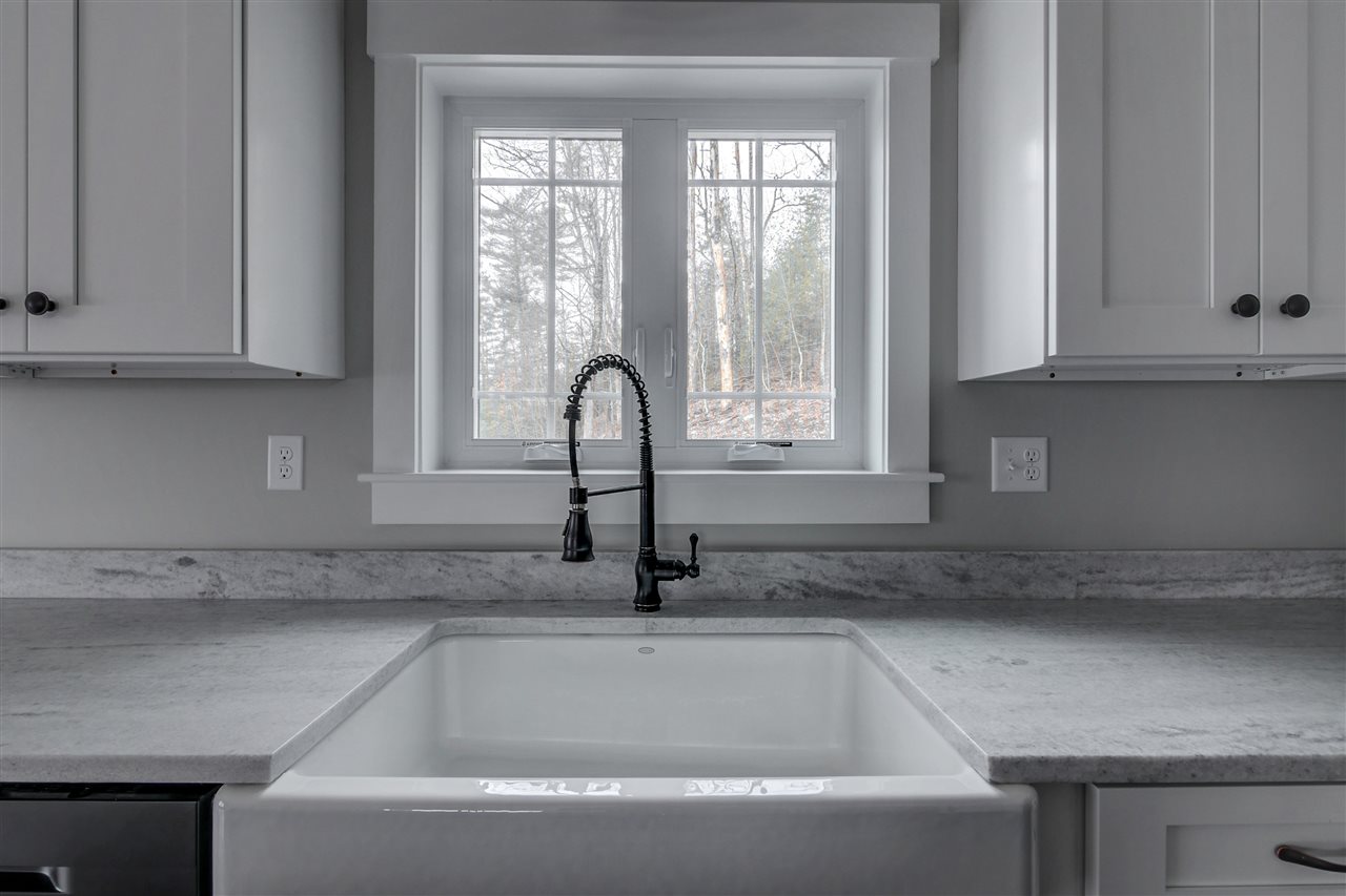5 McQuestion Road Merrimack, NH 03054 - Photo 12 of 32