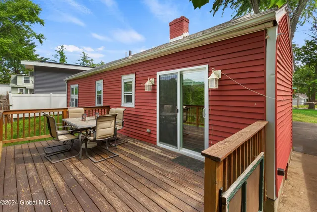 $234,900 | 20 Gardner Terrace, Bethlehem, NY 12054