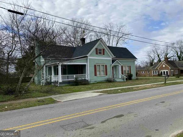 $1,250 | 23 East New Street, Winder, GA 30680