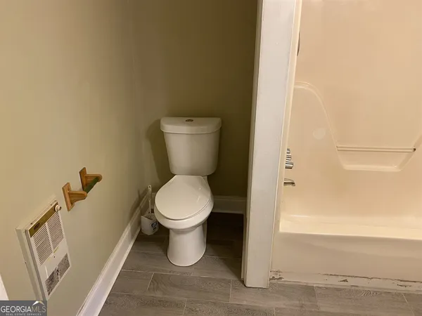 $1,250 | 23 East New Street, Winder, GA 30680