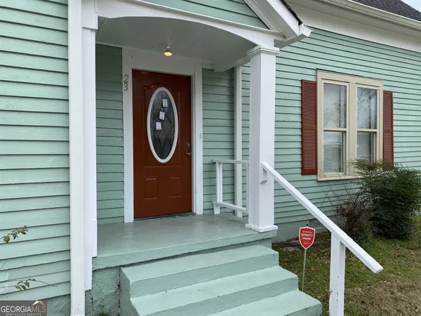 $1,250 | 23 East New Street, Winder, GA 30680
