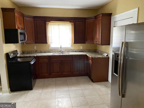 $1,250 | 23 East New Street, Winder, GA 30680
