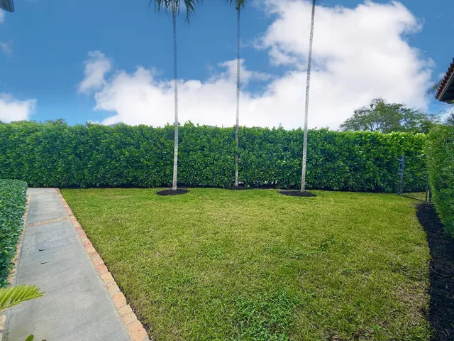 $6,300 | 6401 Travis Road, West Palm Beach, FL 33406