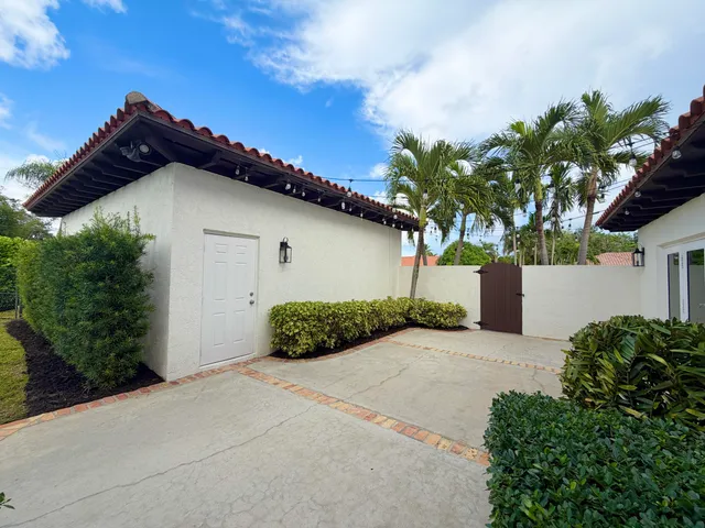 $6,300 | 6401 Travis Road, West Palm Beach, FL 33406