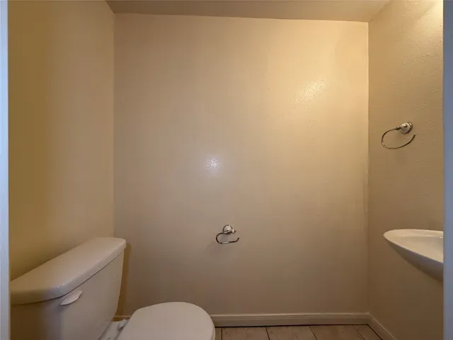 $1,800 | 1629 South Kirkwood Road, Unit 202, Houston, TX 77077