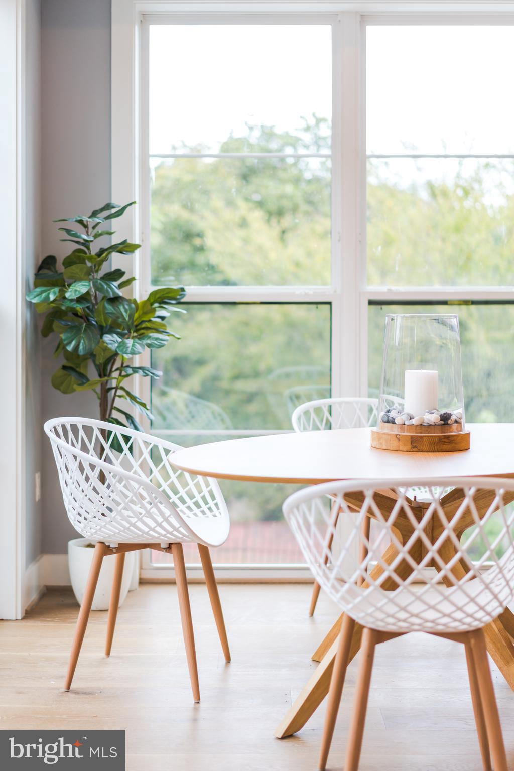 Gaze out to the treetops and enjoy morning coffee