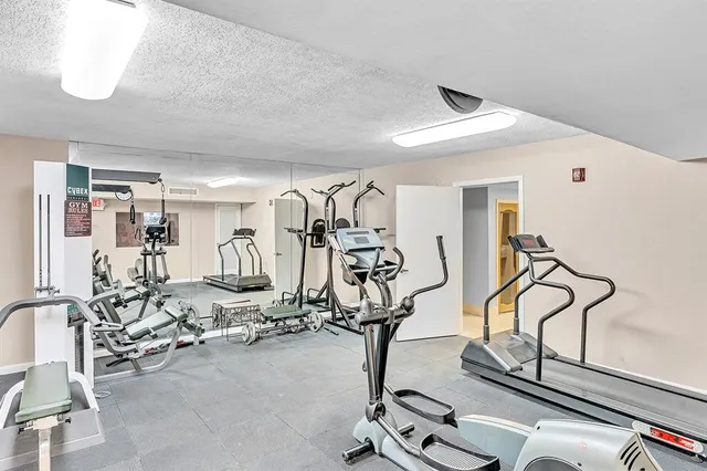 $4,000 | 525 North Ocean Boulevard, Unit 624, Pompano Beach, FL 33062