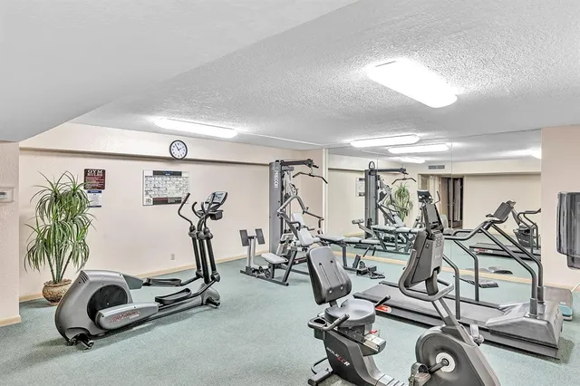 $4,000 | 525 North Ocean Boulevard, Unit 624, Pompano Beach, FL 33062