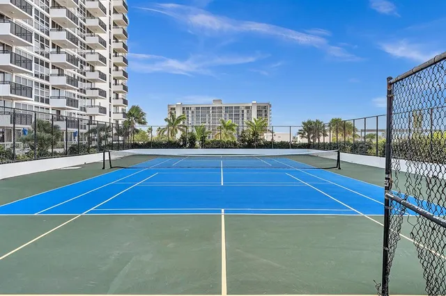 $4,000 | 525 North Ocean Boulevard, Unit 624, Pompano Beach, FL 33062