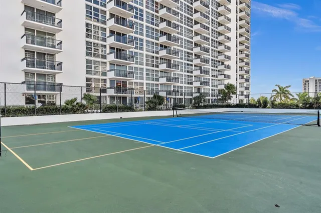 $4,000 | 525 North Ocean Boulevard, Unit 624, Pompano Beach, FL 33062