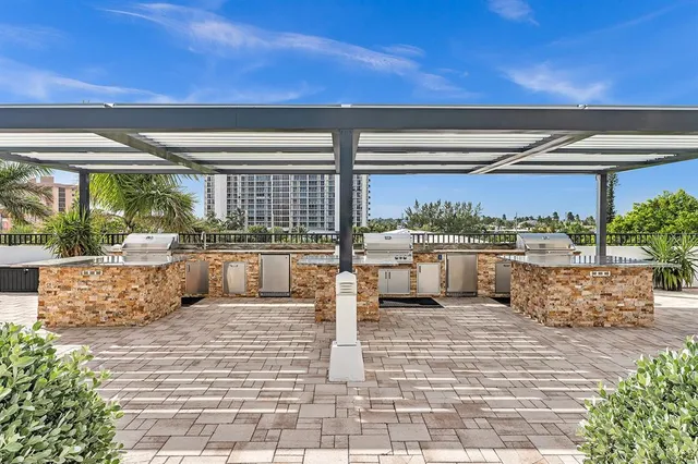 $4,000 | 525 North Ocean Boulevard, Unit 624, Pompano Beach, FL 33062